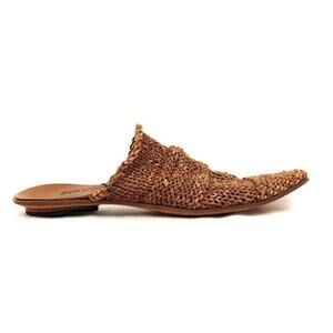 Cydwoq Vintage Knit Mule in Camel Sz 39